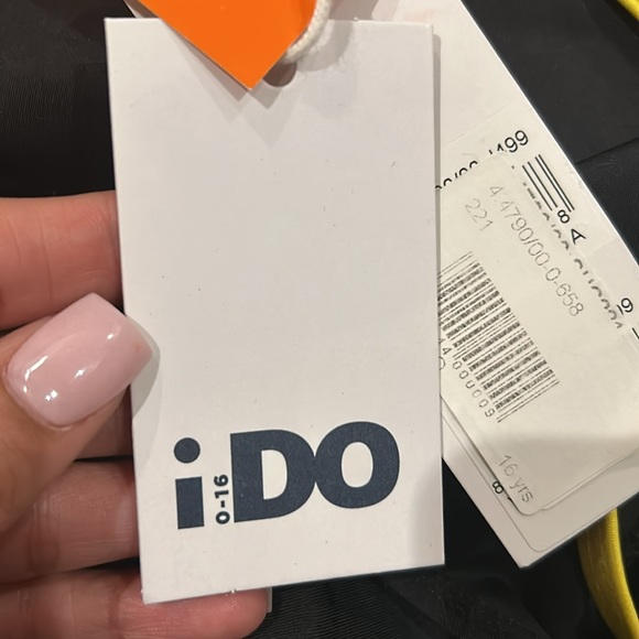 Children's one piece black swimsuit iDO size 16 yrs - Picture 5 of 6